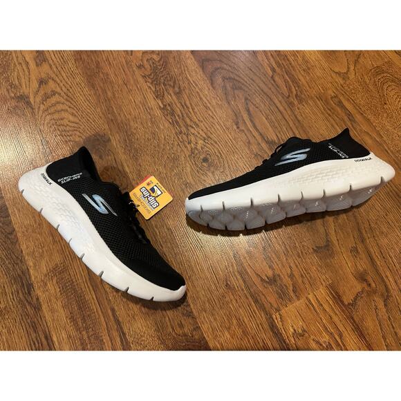 Skechers Go Walk Slip-In Sneakers - Black - Sz 7 Wide Stylish Comfort Shoes NWT - Picture 1 of 11